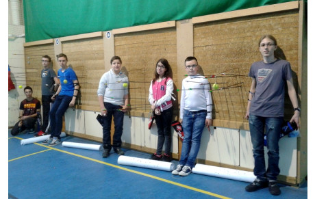 14.04.2016 - Flèche noire et balle jaune